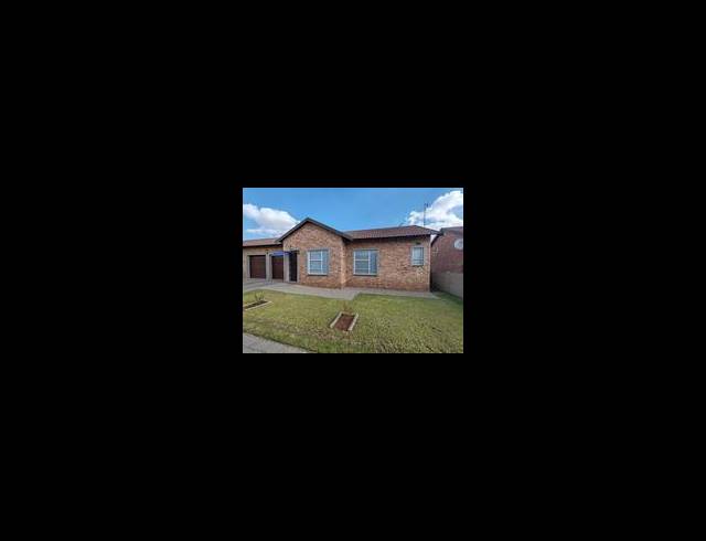 2 BEDROOM TOWNHOUSE FOR SALE IN RIVERSDALE